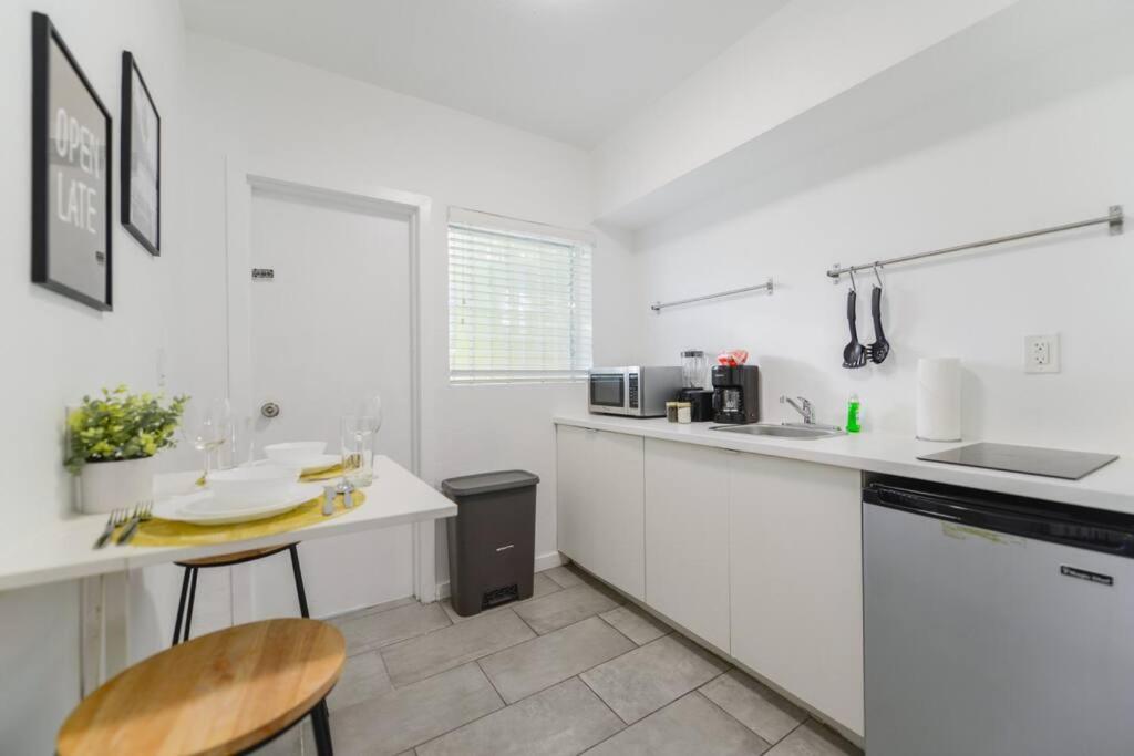 Great Studio Residence 15 Min From The Beach Miami Bagian luar foto